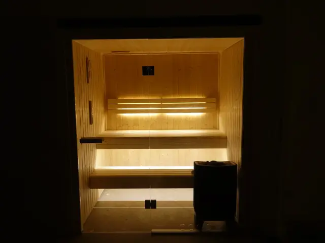 The sauna, relaxing ambiance