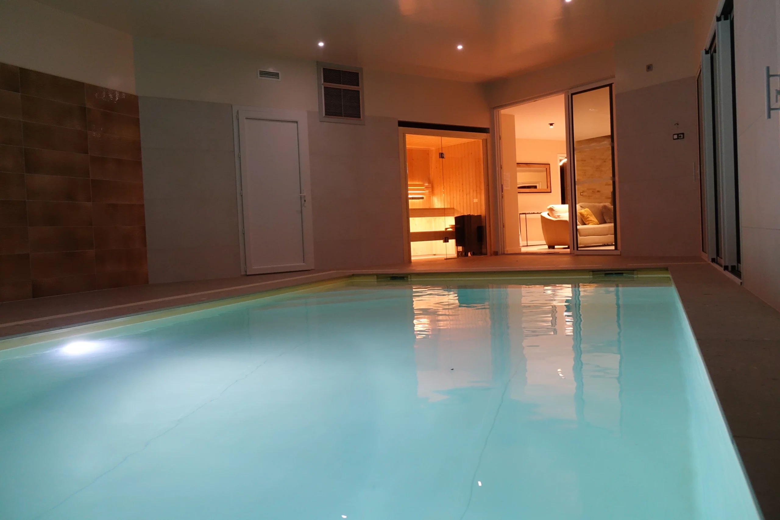 piscine_sauna_vu_jardin_2